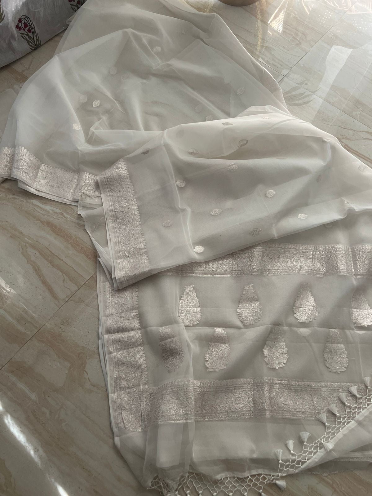Pure Hamdloom Khaddi Chiffon Banarasi Saree With Silver Zari Woven All over
