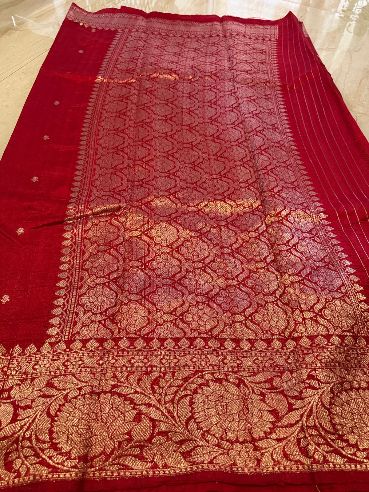 Banarasi Handloom Raw Silk Saree With Gold Zari Weave