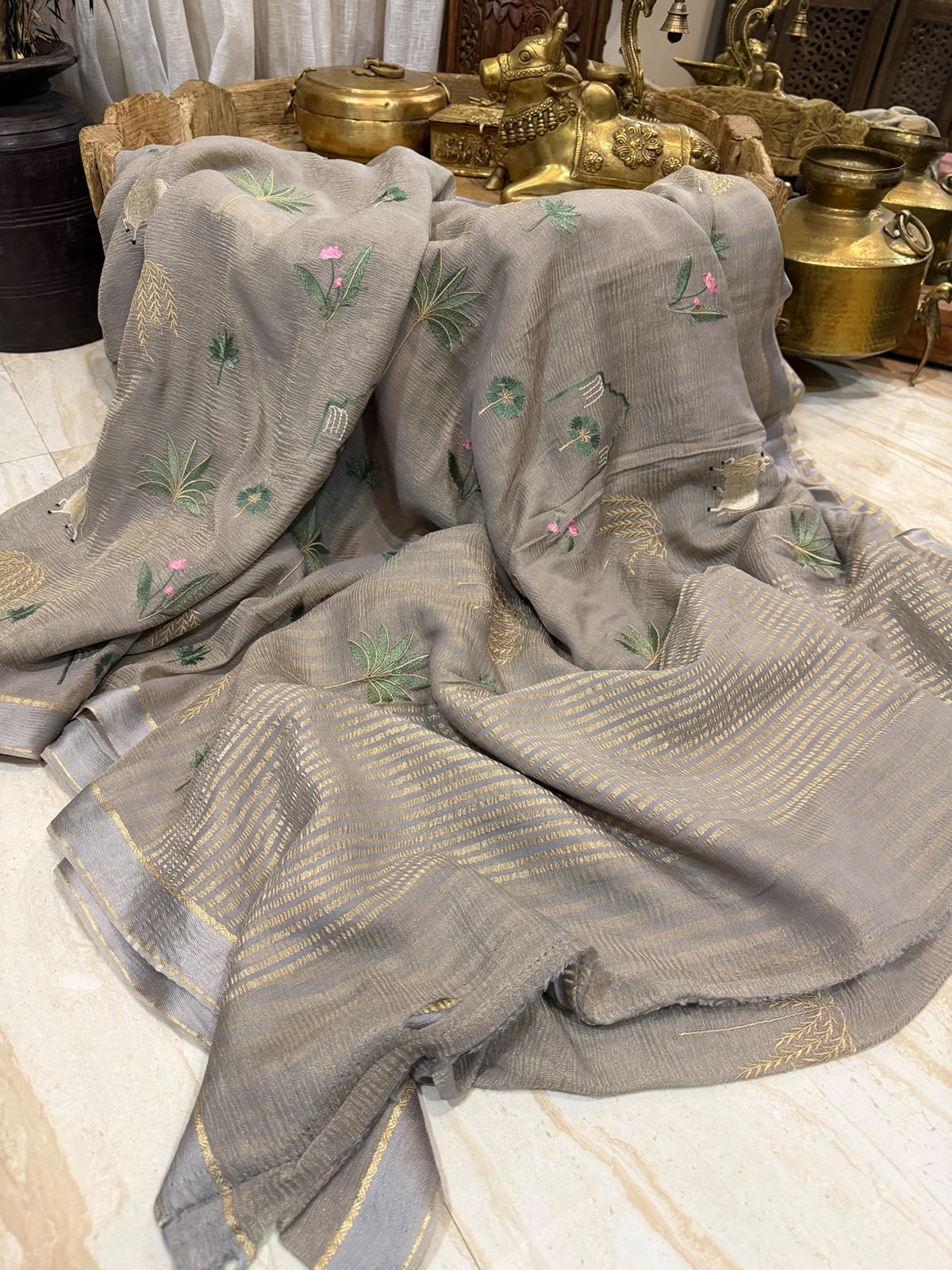 Pure Crush Tissue Georgette Saree With Machine Embroidery