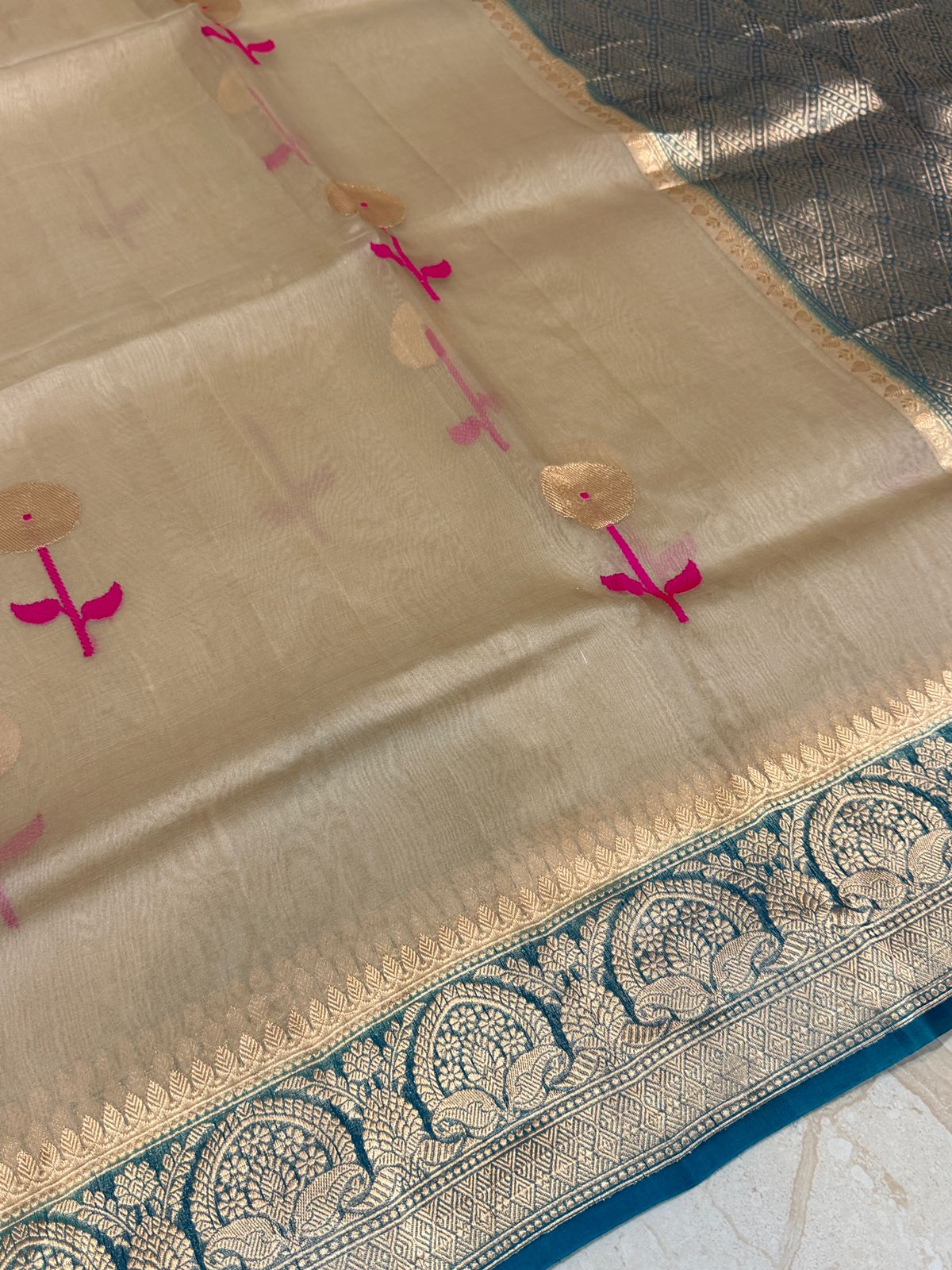 Pure Handloom Kora Banarasi Saree