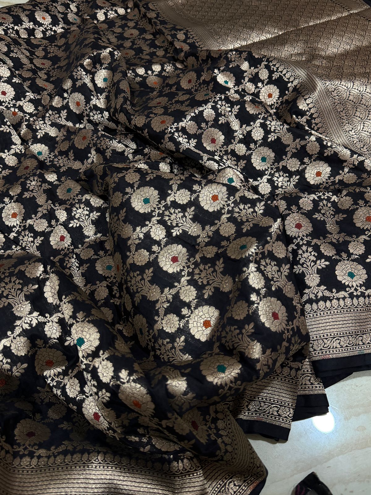 Pure Handloom Katan Banarasi Meenakari Weave