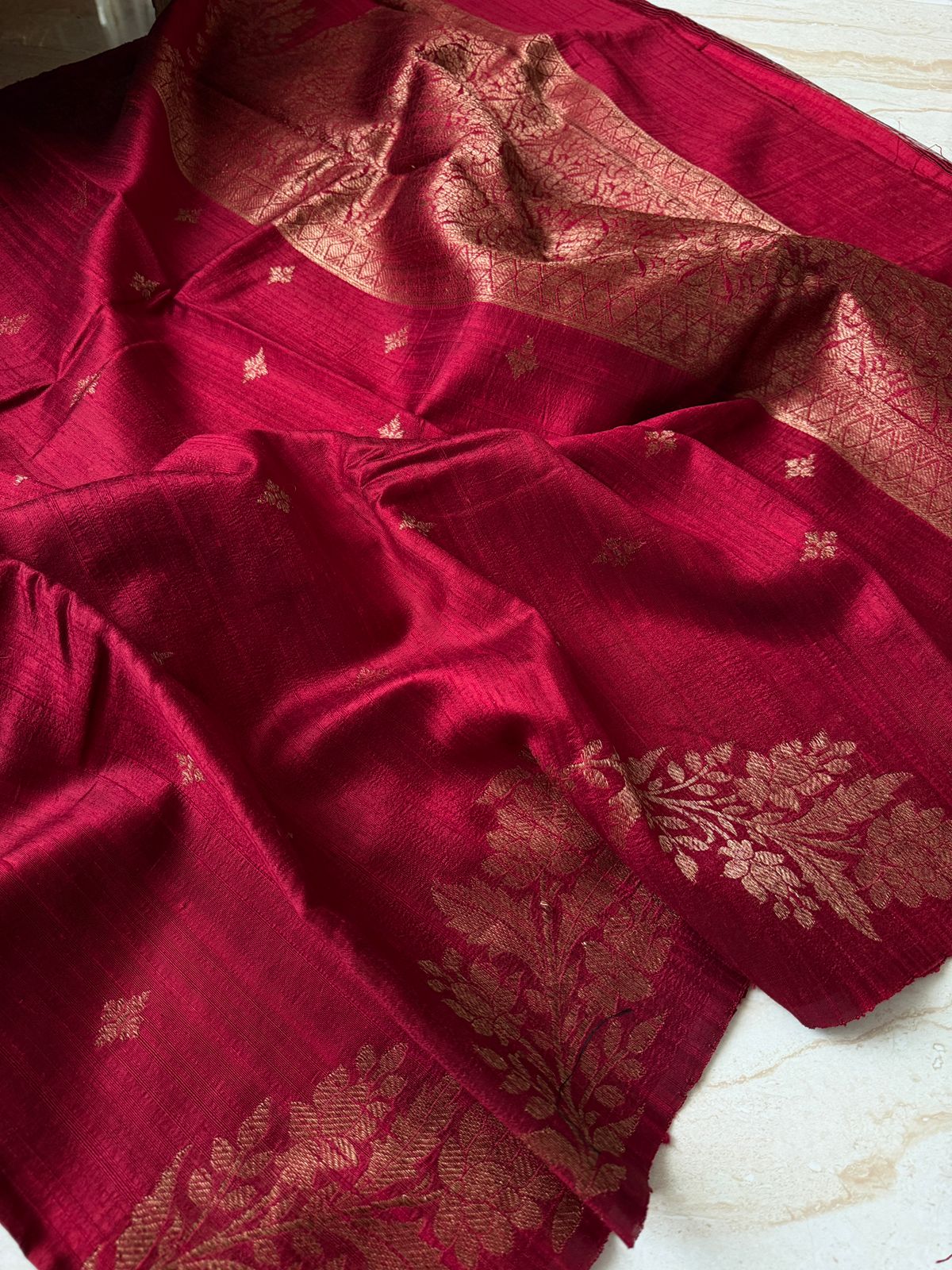 Pure Handloom Border Less Tussar Raw Silk Banarasi Saree