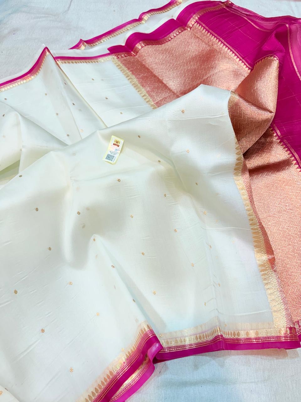 Pure Handloom Kora Banarasi Saree With Zari Weave