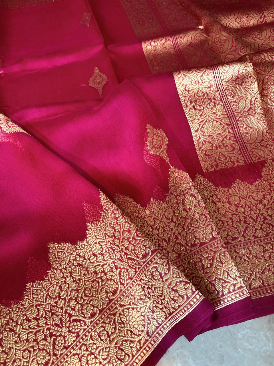 Kora Banarasi Gold Zari Weave