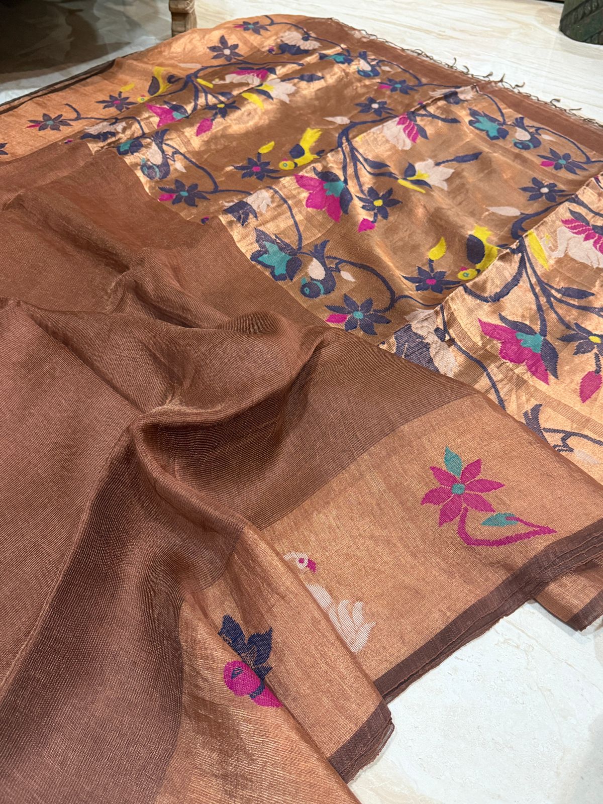 Pure Handloom Linen Silk Tissue Border and Pallu with Paithani Weave