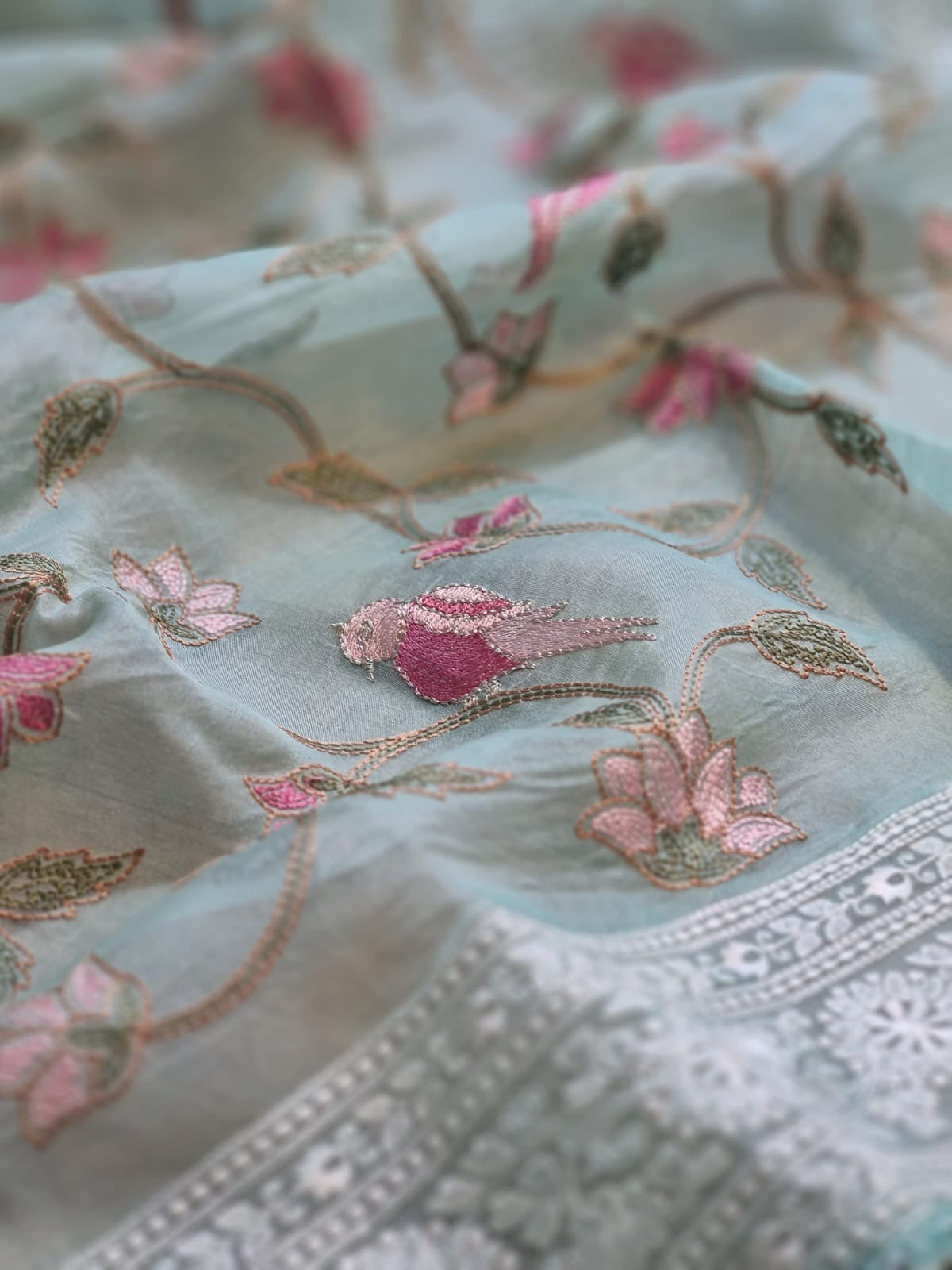 P ure Organza Silk Saree With Katha Machine Chikankari , Border with velvet lace