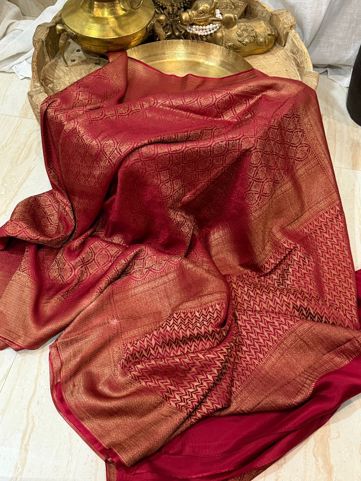 Pure Mysore Brocade Crepe Silk Saree With Antiq Zari Weave (Maroon)