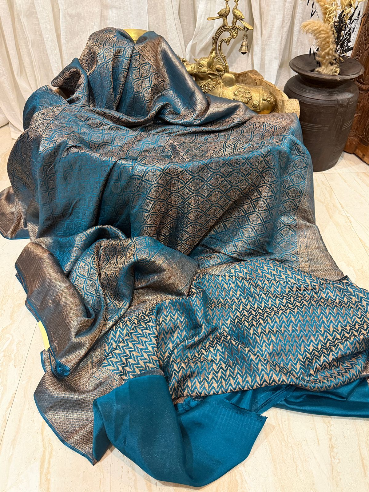 Pure Mysore Brocade Crepe Silk Saree With Antiq Zari Weave