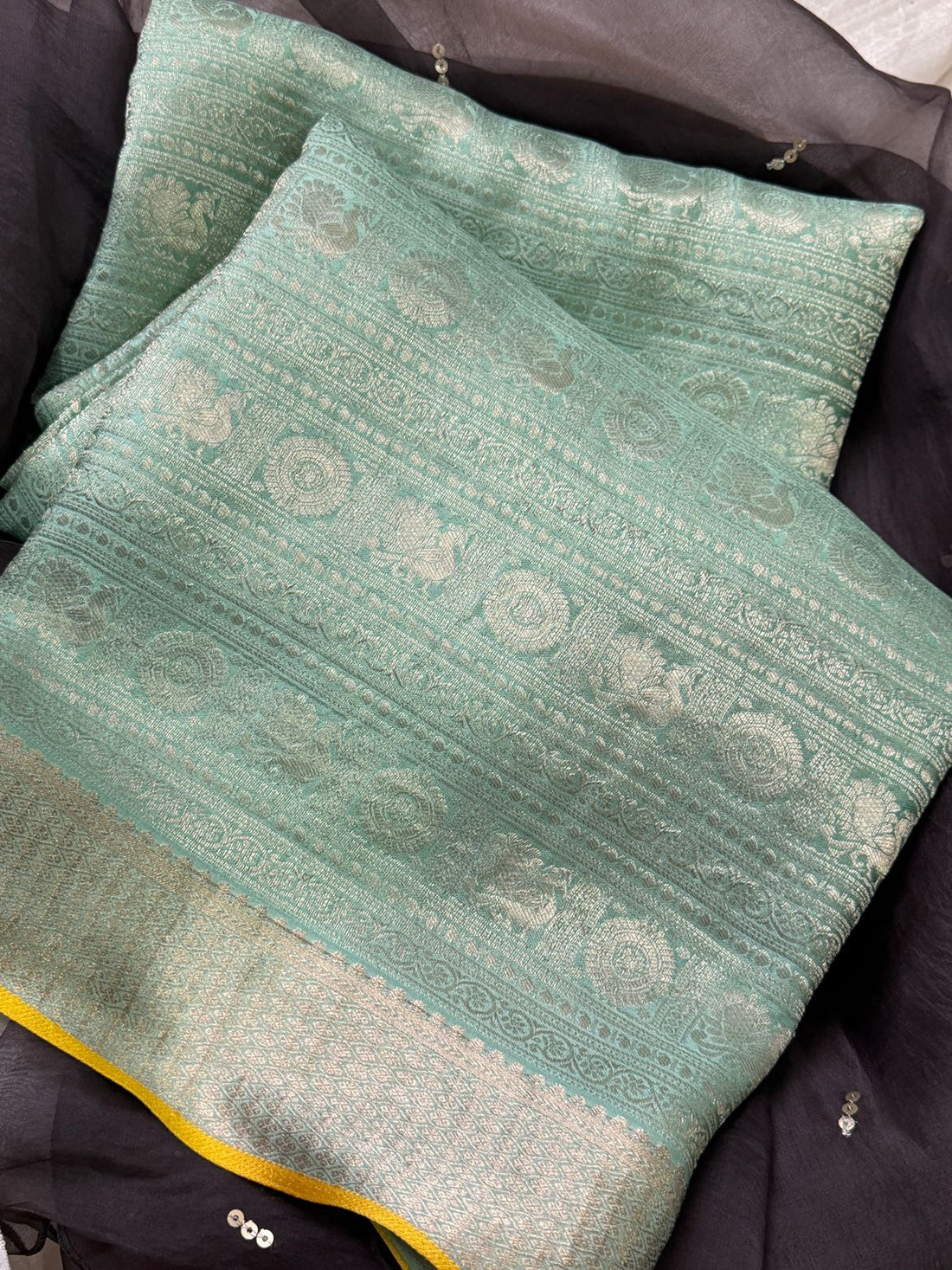 Pure Mysore Brocade Crepe Silk Saree With Platinum Zari Weave