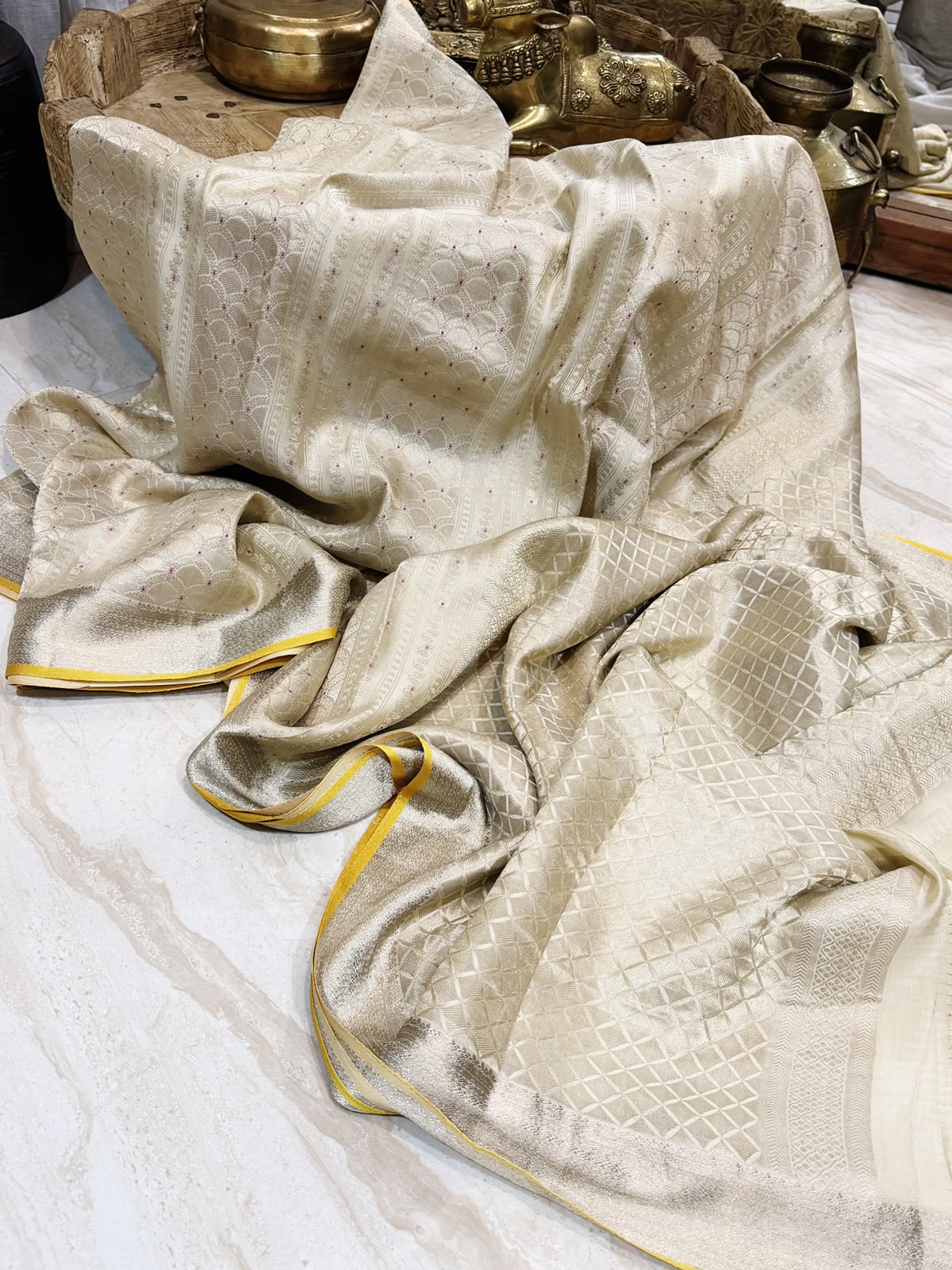Pure Mysore Brocade Crepe Silk Saree With Meenakari Weave