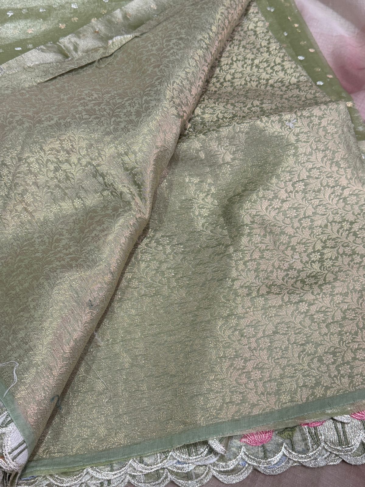 Banarasi Soft Tissue Silk Saree With Pitchwai Embroidery Border