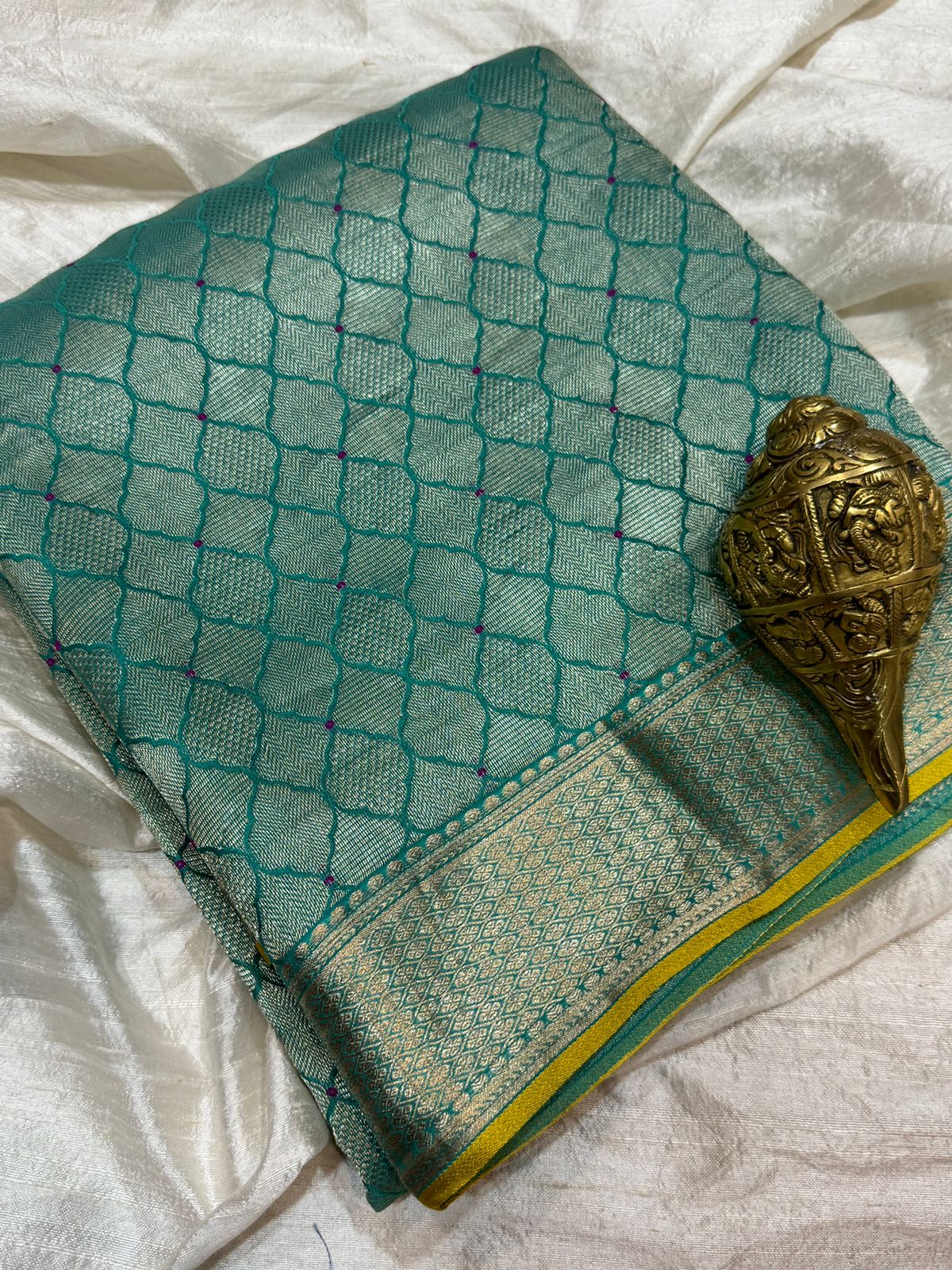 Pure Mysore Brocade Crepe Silk Saree With Meenakari Weave