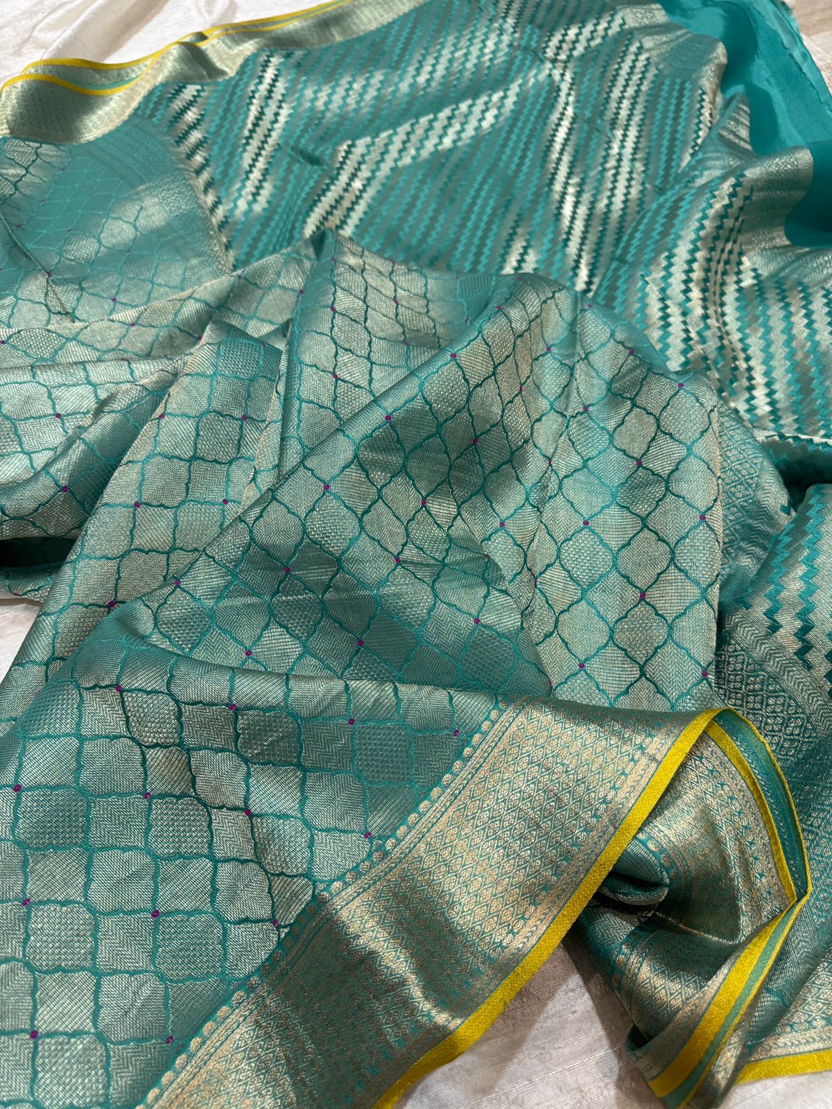 Pure Mysore Brocade Crepe Silk Saree With Antiq Zari Weave
