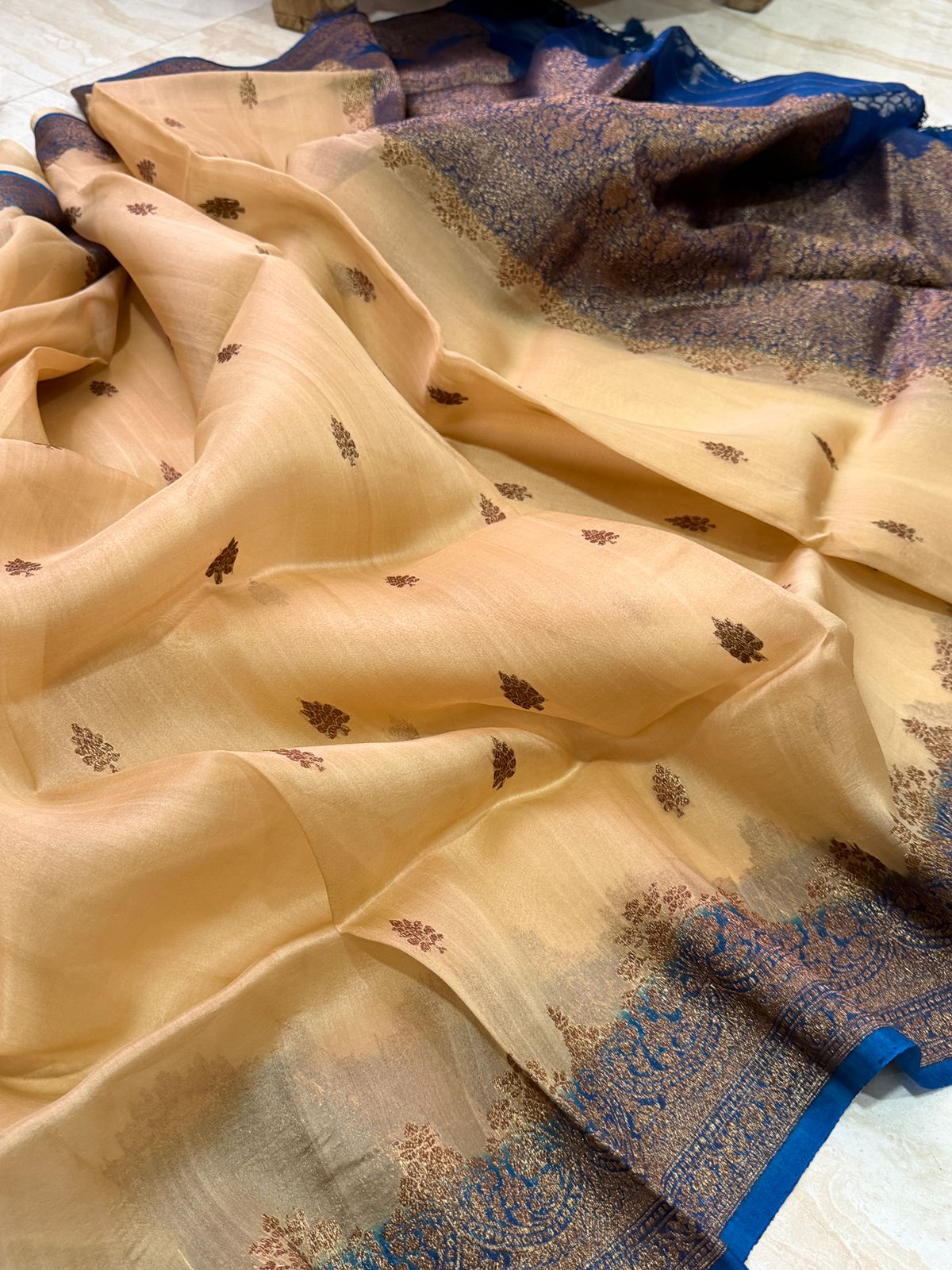 Pure Handloom Kora Banarasi Saree