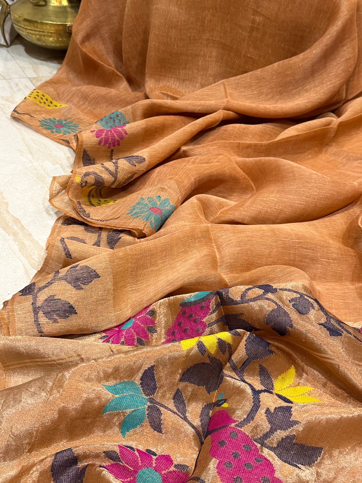 Pure Linen Silk Tissue Border and Pallu Saree With Jamdani Paithani Weave