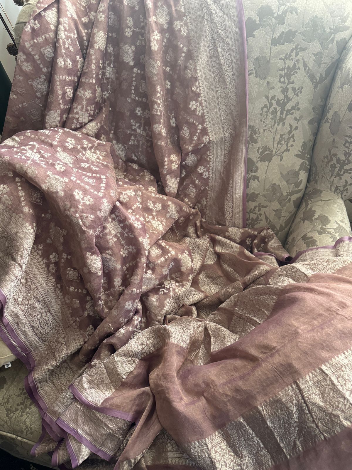 Banarasi Tissue Georgette Saree With Platinum Zari Weave