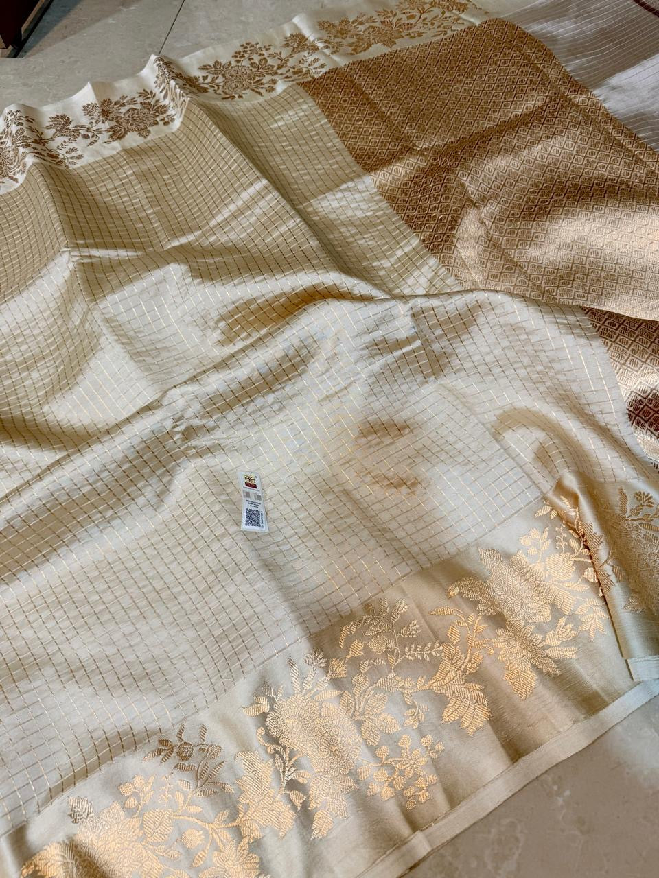 Pure Handloom Soft Katan Silk Saree With Mashru Border Satin Silk