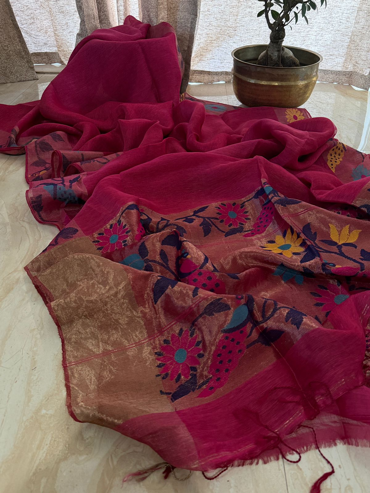 Pure Handloom Linen Silk Tissue Border and Pallu with Paithani Weave