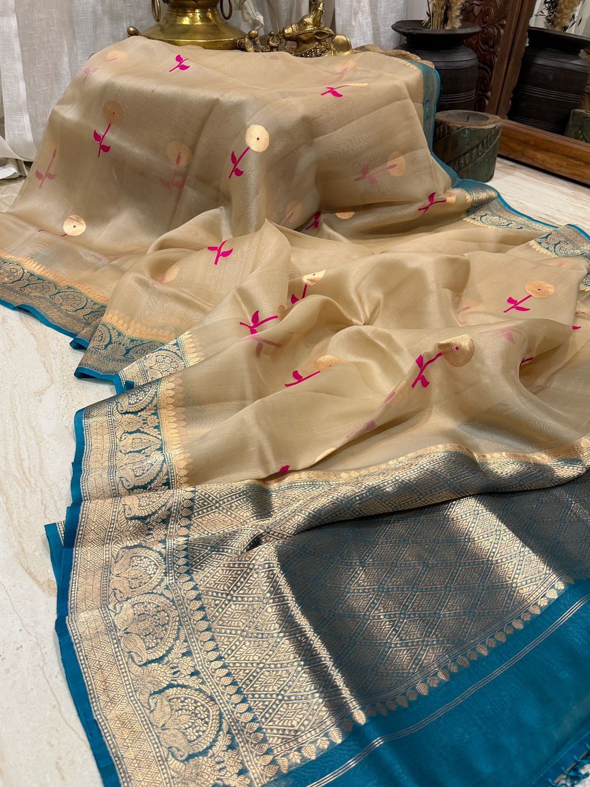 Pure Handloom Kora Banarasi Saree