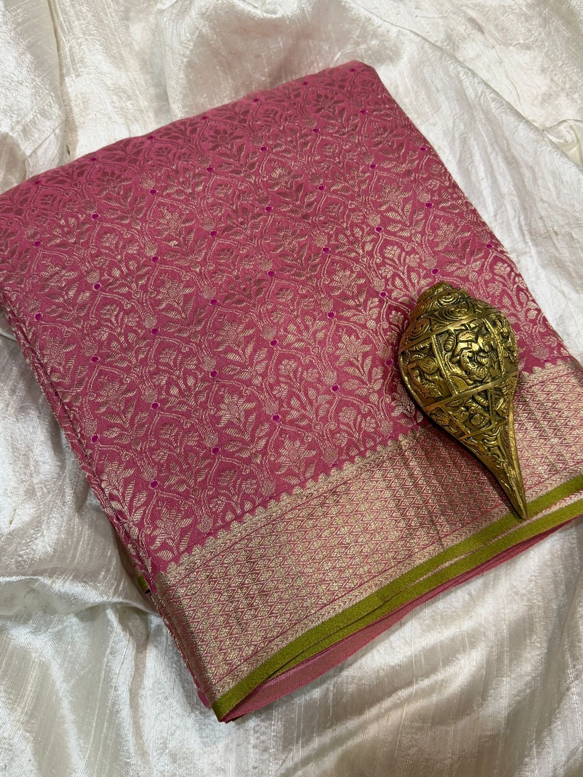 Mysore Brocade Crepe Silk Saree With Meenakari Weave