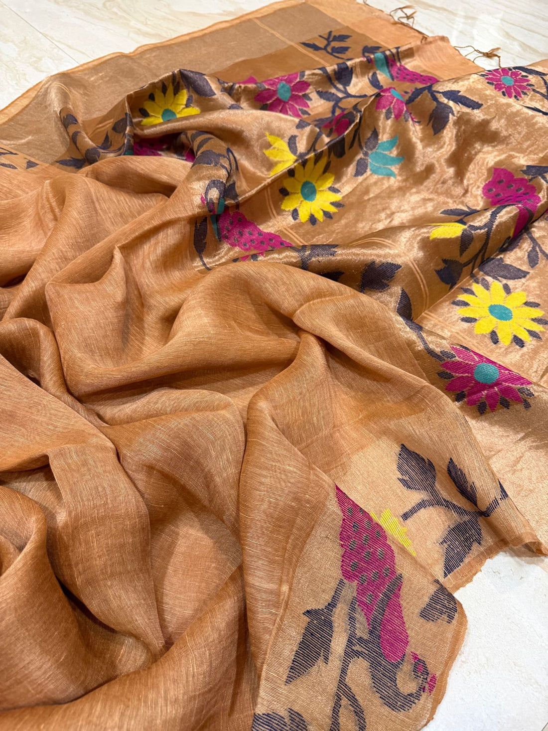 Pure Linen Silk Tissue Border and Pallu Saree With Jamdani Paithani Weave