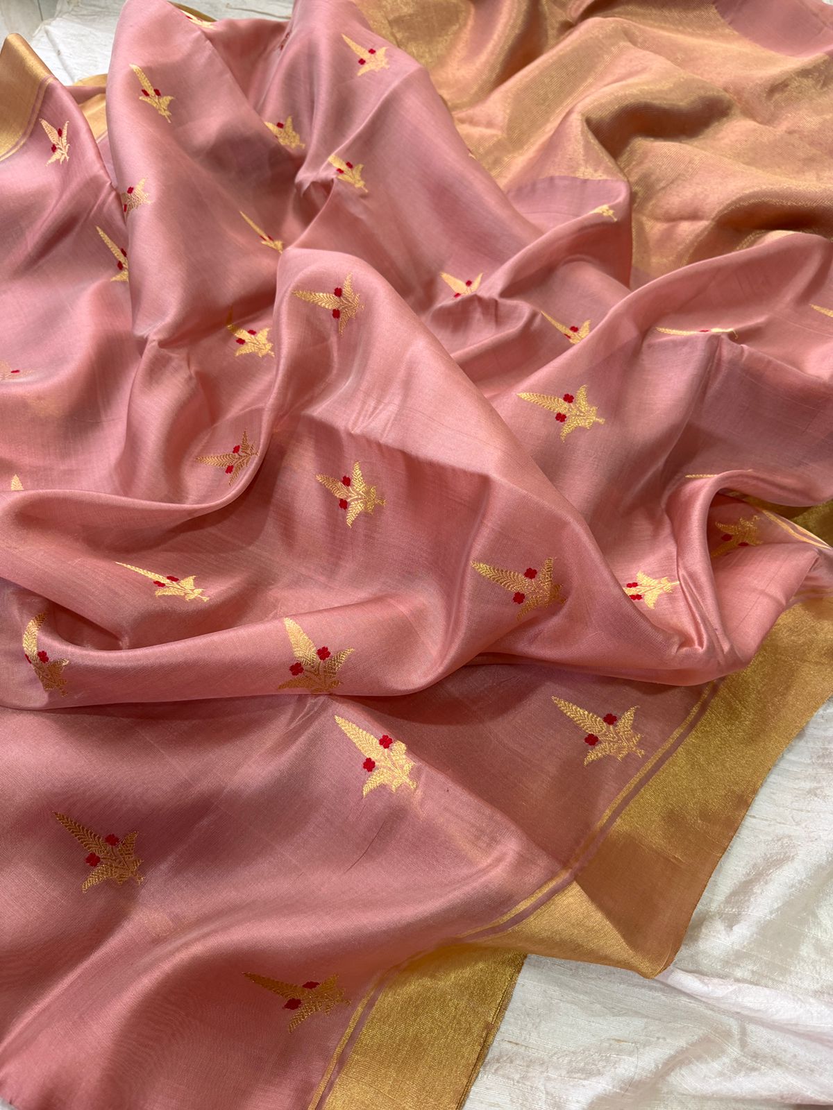 Pure Handloom Chanderi Pattu Soft Silk Saree with Meenakari Butta