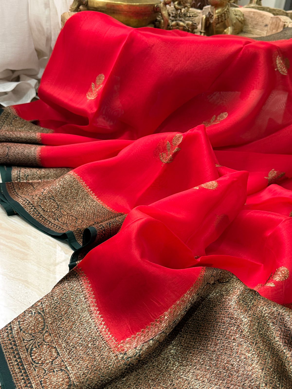 Pure Handloom Kora Banarasi Saree