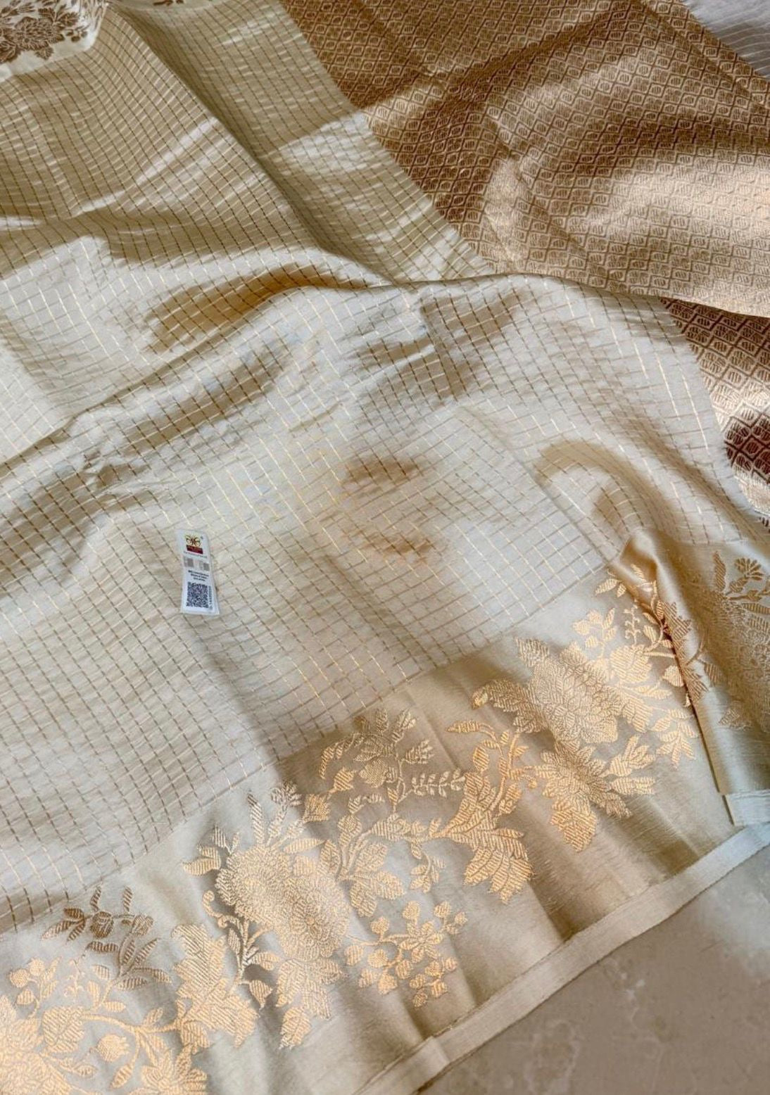 Pure Handloom Soft Katan Silk Saree With Mashru Border Satin Silk