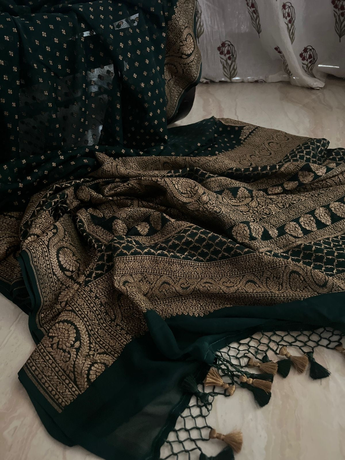 Pure Handloom Khaddi Georgette Banarasi Saree With All Over Zari Weave