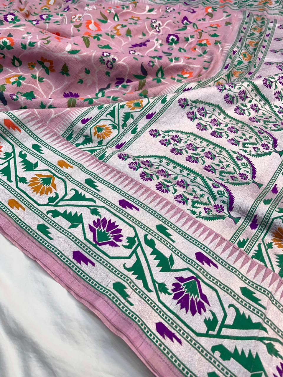 Tussar Georgette Handloom Banarasi Saree - Meenakari