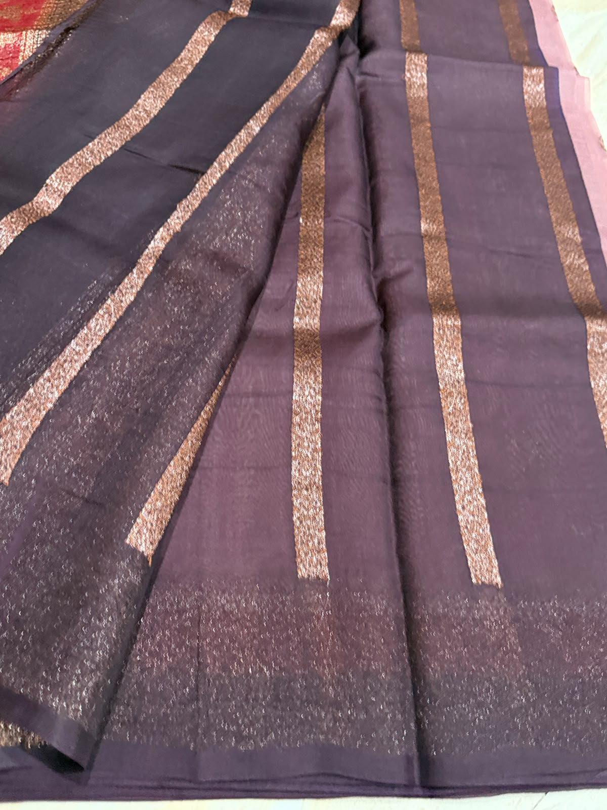 Pure Handloom Kora Banarasi Antiq Zari Weave