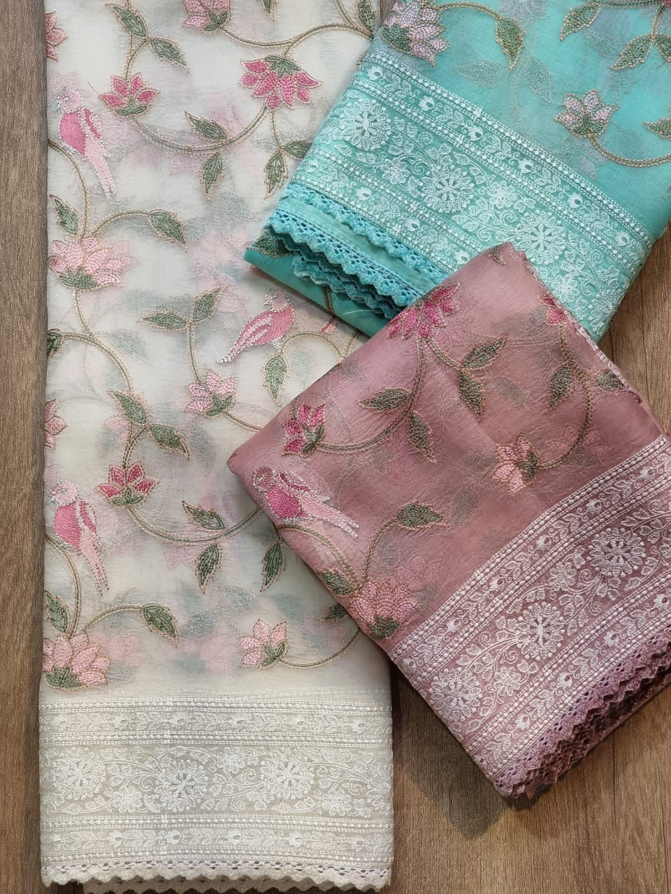 P ure Organza Silk Saree With Katha Machine Chikankari , Border with velvet lace
