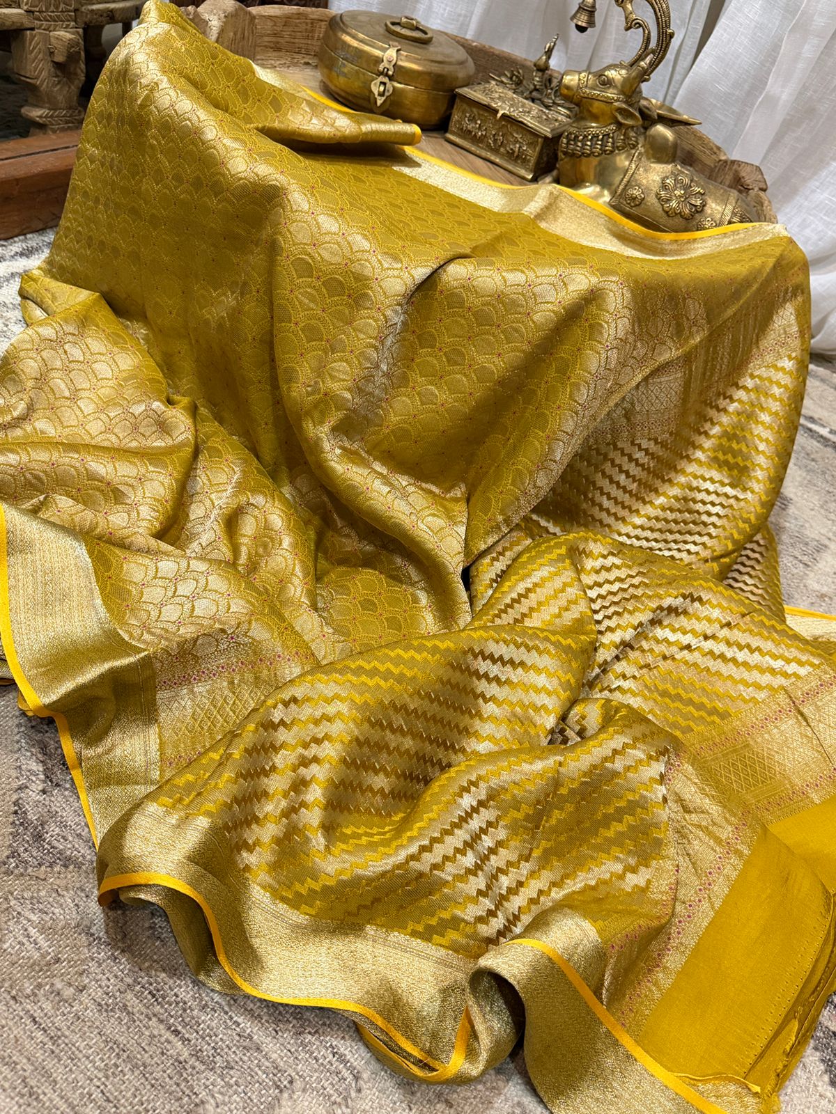 Pure Mysore Brocade Crepe Silk Saree With Meenakari Weave