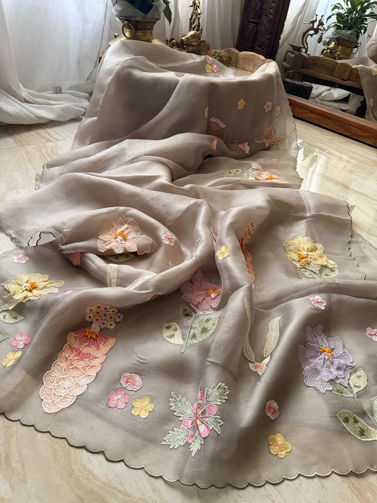 Organza Silk Saree With Appliqué Work With Embroidery