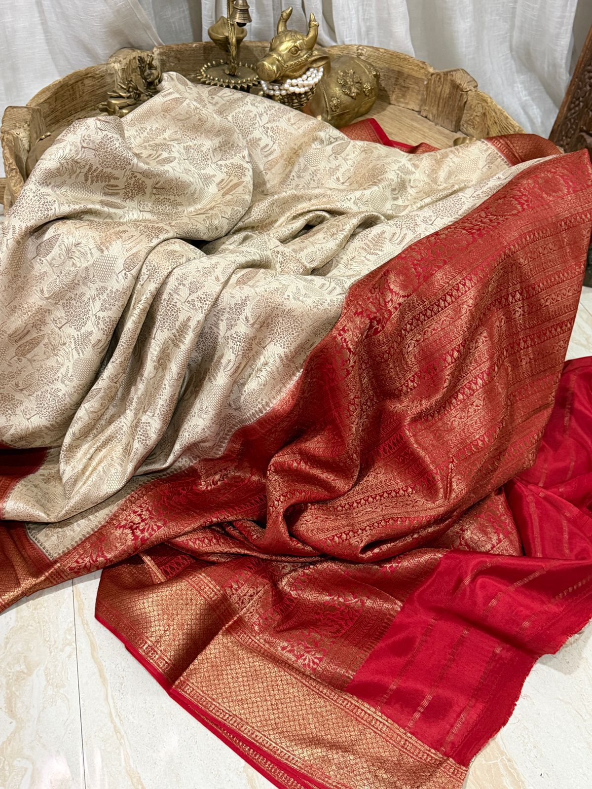 Pure Mysore Brocade Crepe Silk Saree With Antiq Zari Weave