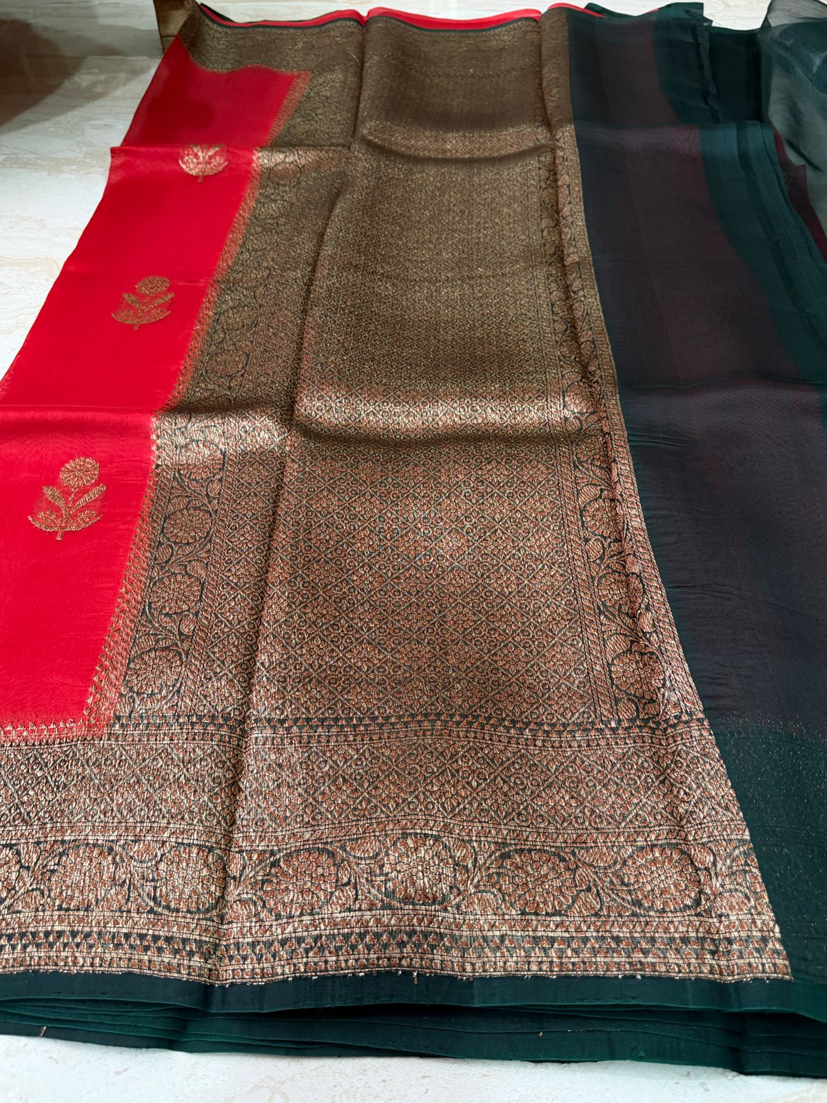 Pure Handloom Kora Banarasi Saree
