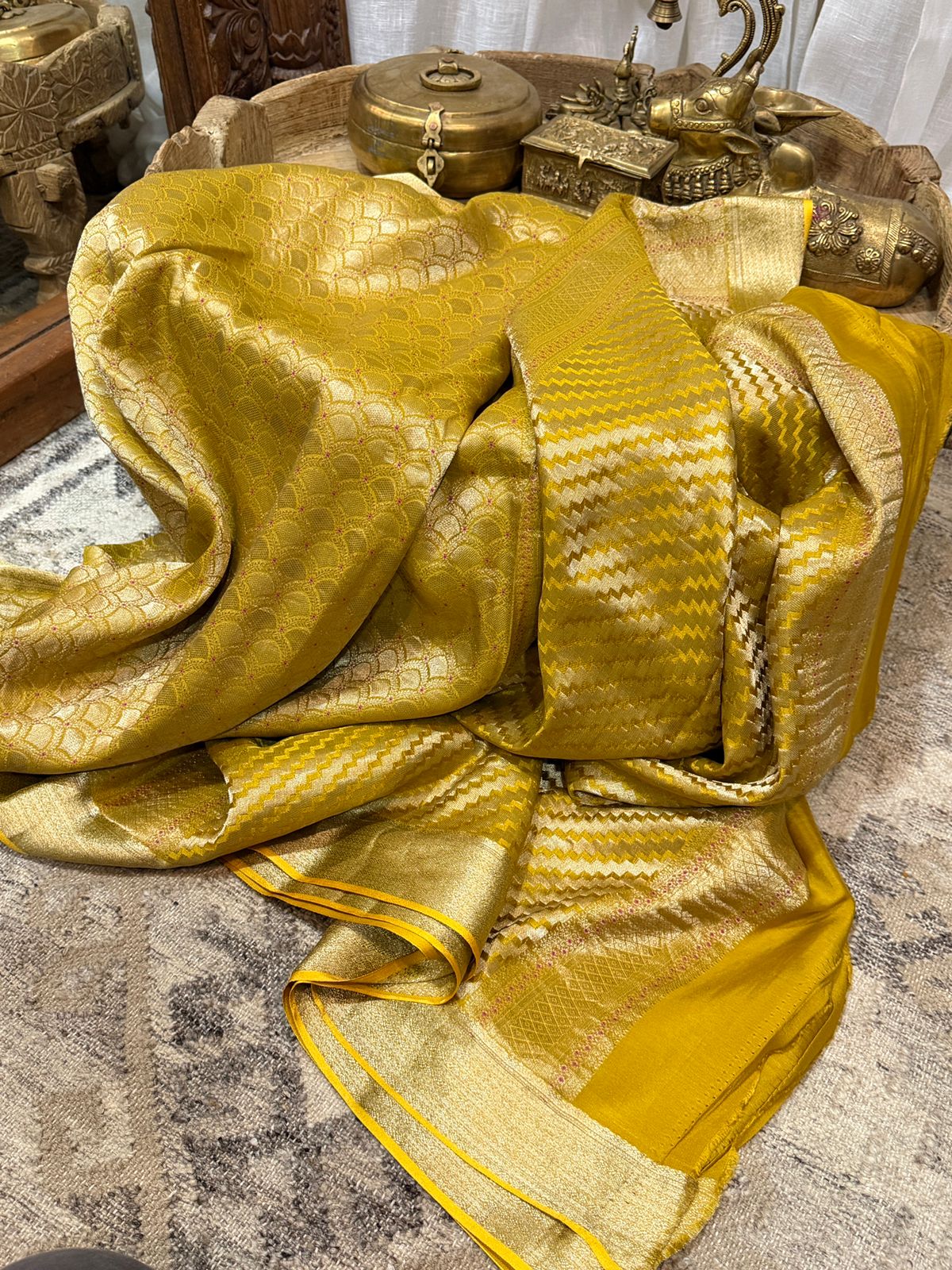 Pure Mysore Brocade Crepe Silk Saree With Meenakari Weave