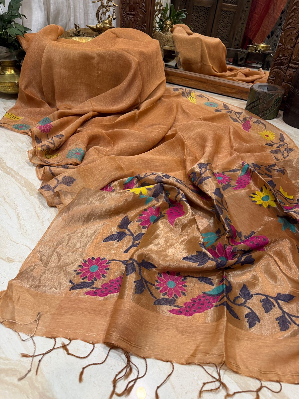 Pure Linen Silk Tissue Border and Pallu Saree With Jamdani Paithani Weave
