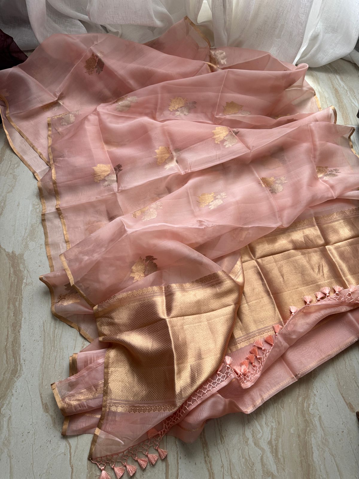 Pure Handloom Kora Banarasi Sona Rupa Zari Weave