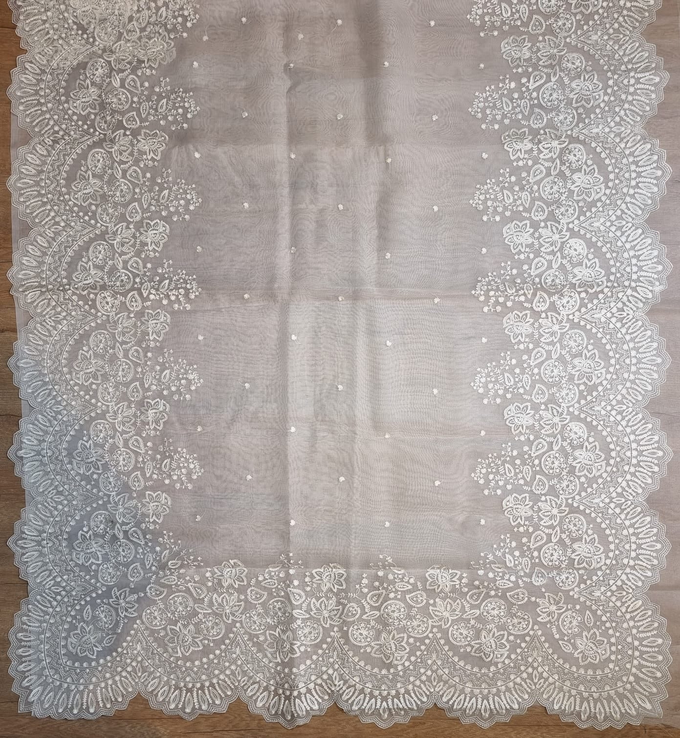Pure Organza Silk Embroidery Torani Cutwork Scallop Border