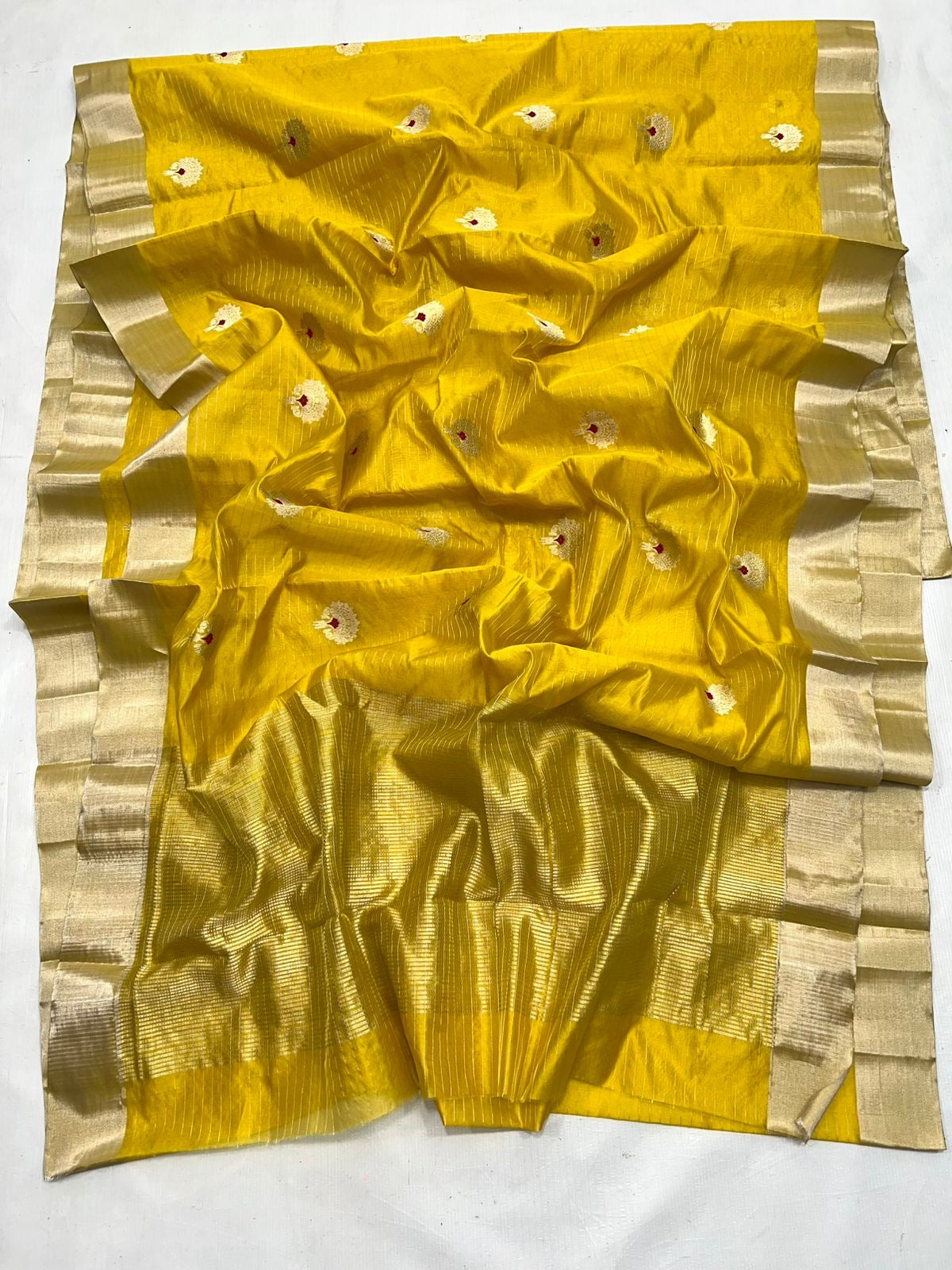 Exquisite Chanderi Pattu Soft Silk Saree
