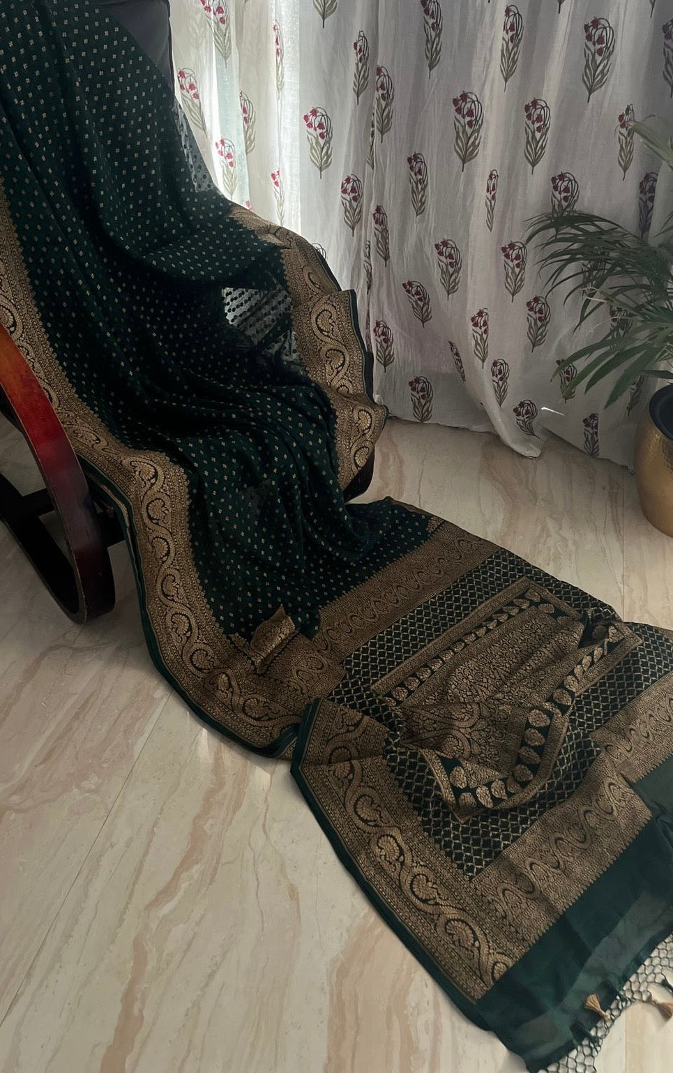 Pure Handloom Khaddi Georgette Banarasi Saree With All Over Zari Weave