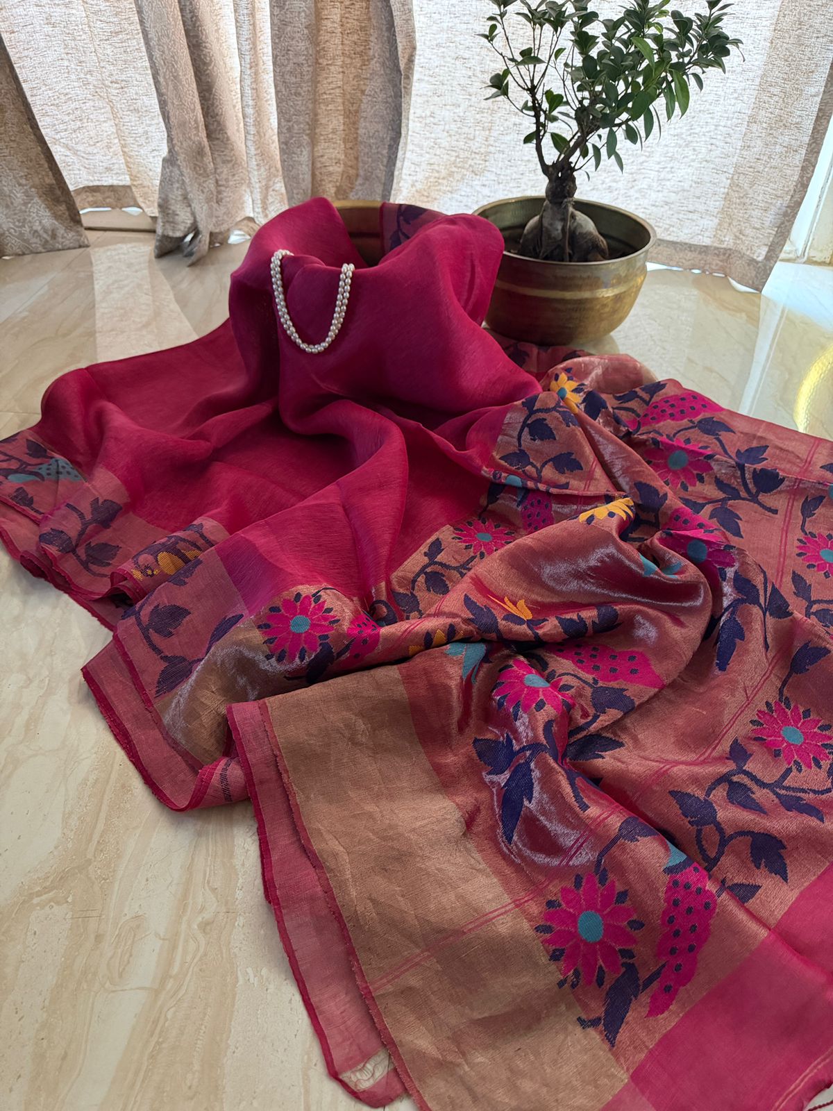 Pure Handloom Linen Silk Tissue Border and Pallu with Paithani Weave