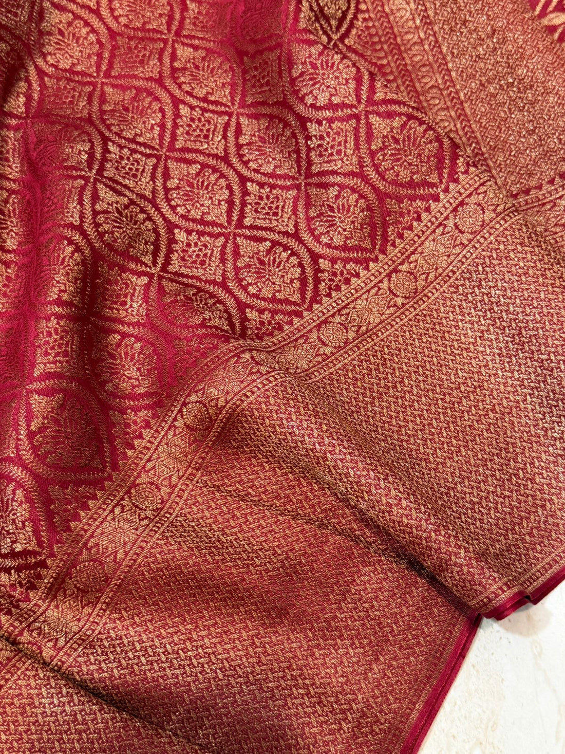 Pure Mysore Brocade Crepe Silk Saree With Antiq Zari Weave (Maroon)