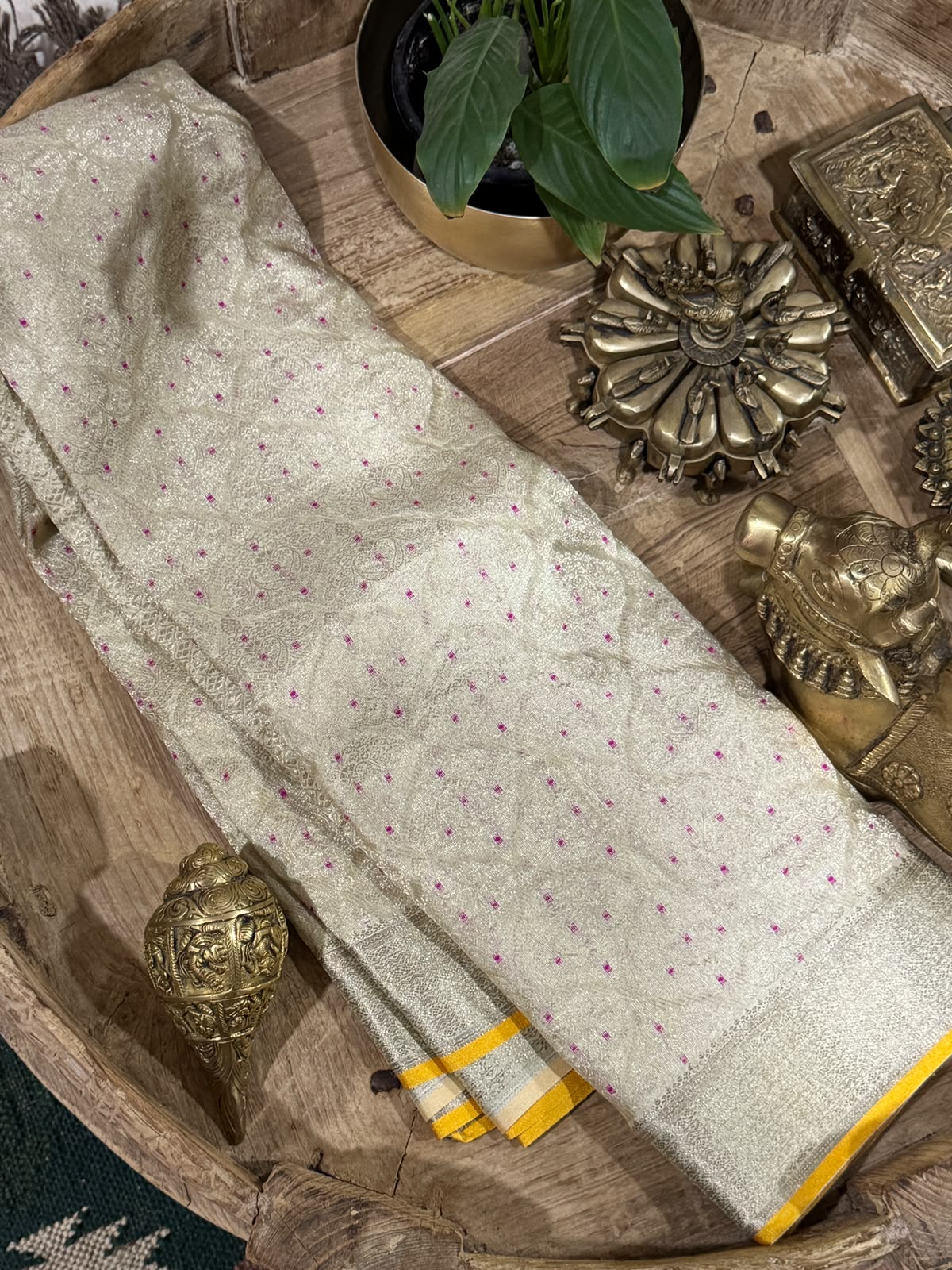 Pure Mysore Brocade Crepe Silk Saree
With Meenakari