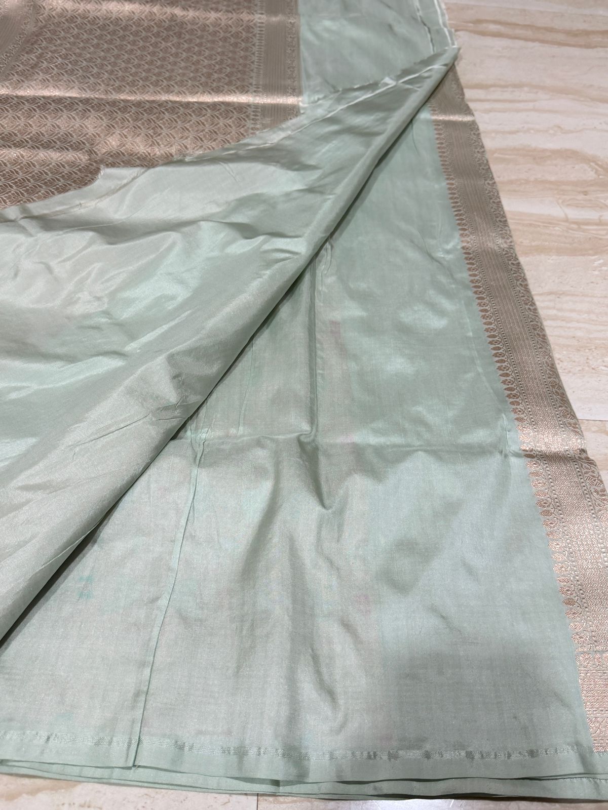 Pure Handloom Katan Banarasi Meenakari Weave