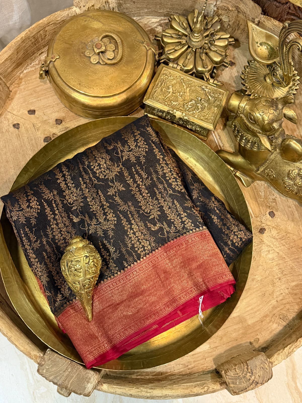 Mysore Brocade Crepe Silk Saree with Antique Zari Weave – Chap Dye