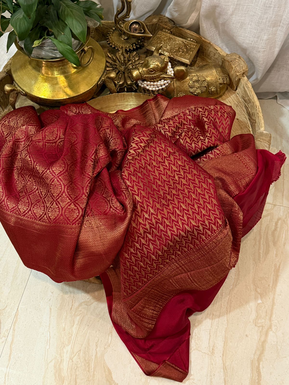 Pure Mysore Brocade Crepe Silk Saree With Antiq Zari Weave (Maroon)