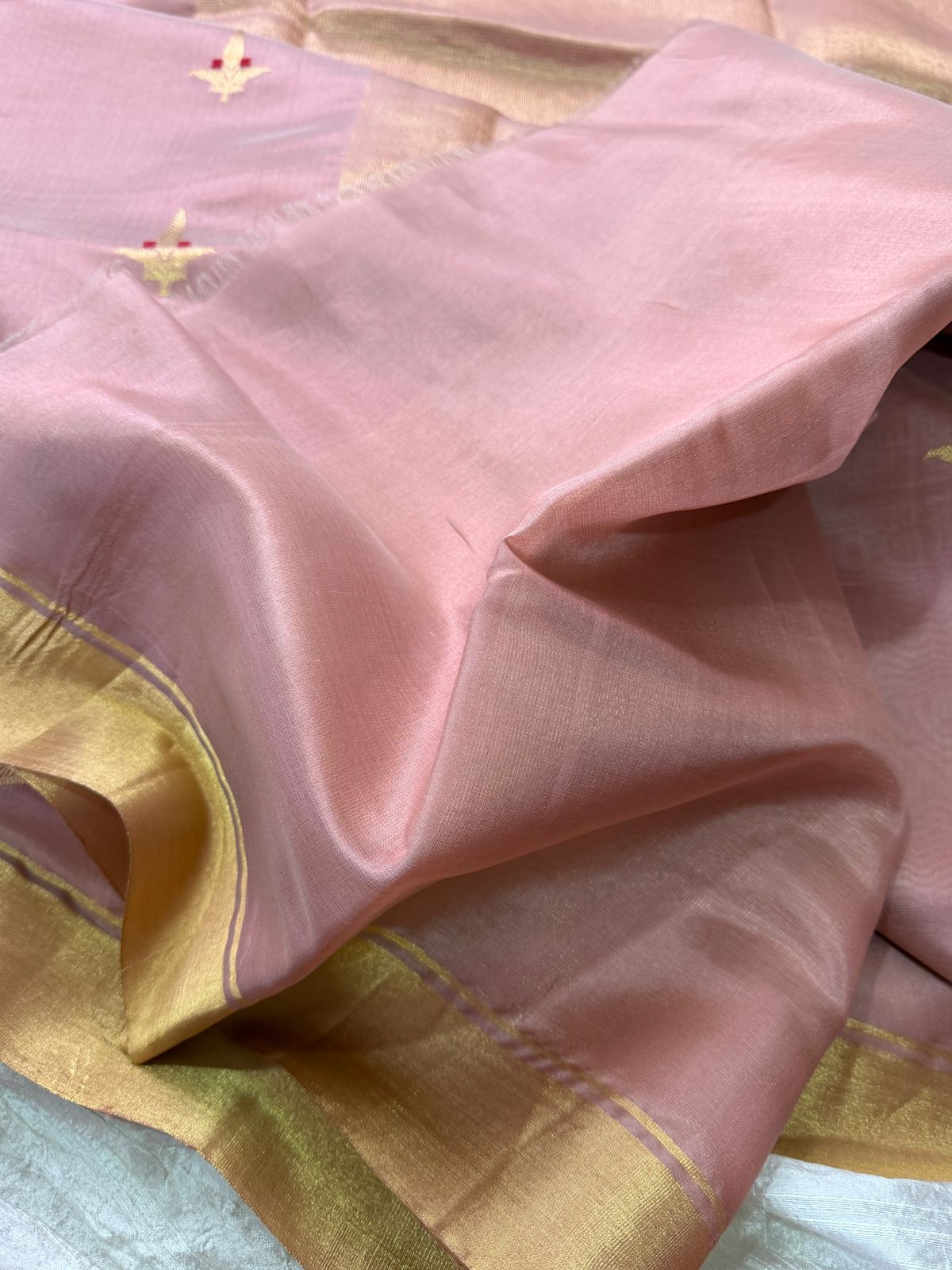 Pure Handloom Chanderi Pattu Soft Silk Saree with Meenakari Butta