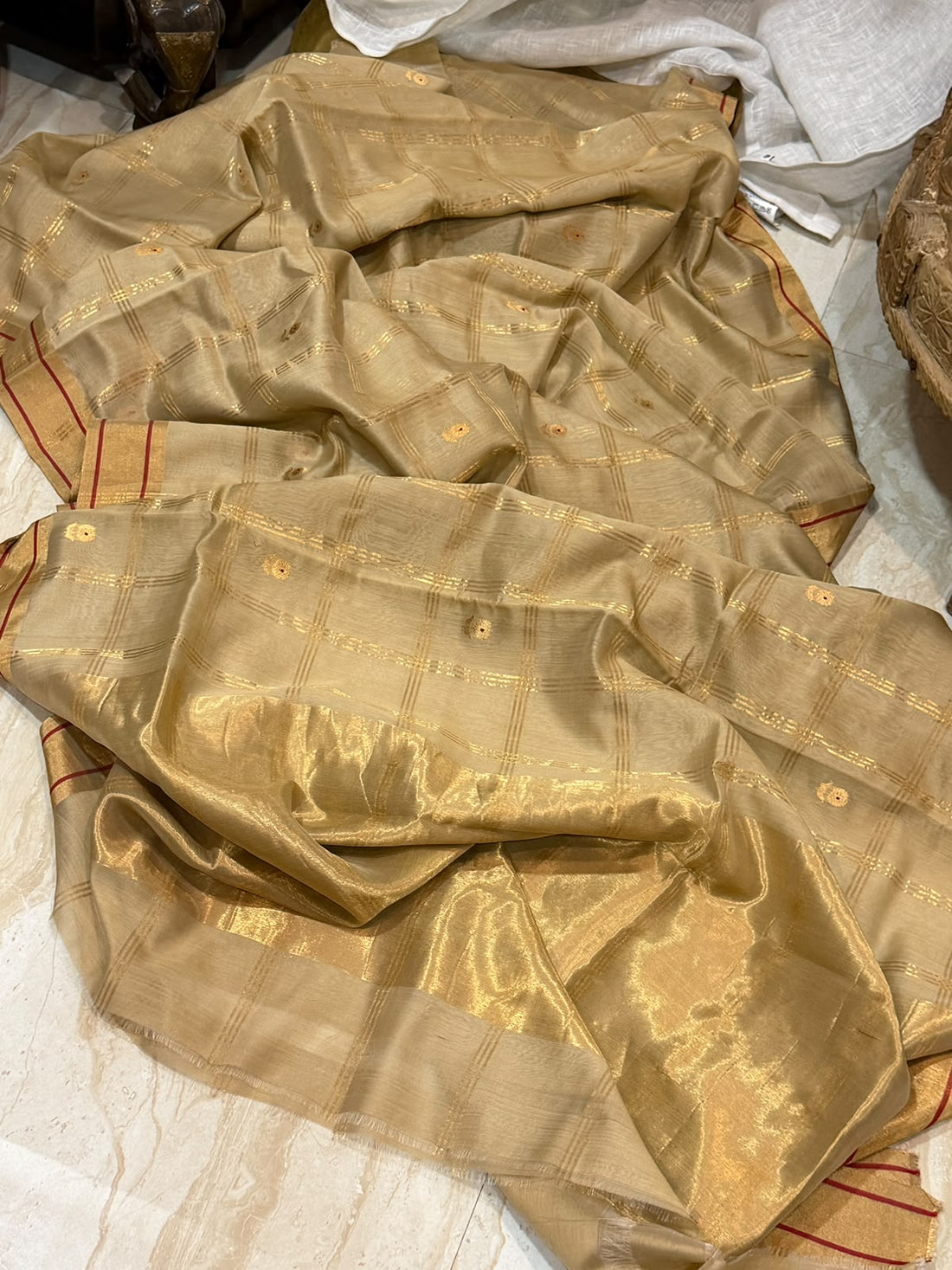 Chanderi Hand- Woven Blend Silk Cotton Saree With Zari Weave